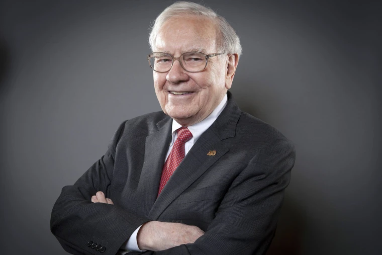 The Mental Models Warren Buffett Uses for Every Investment